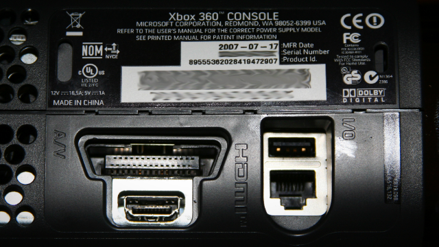 Задняя панель Xbox 360